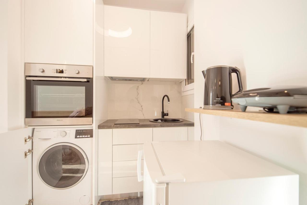 Lovely Studio 1' From Attiki Metro Station アテネ エクステリア 写真