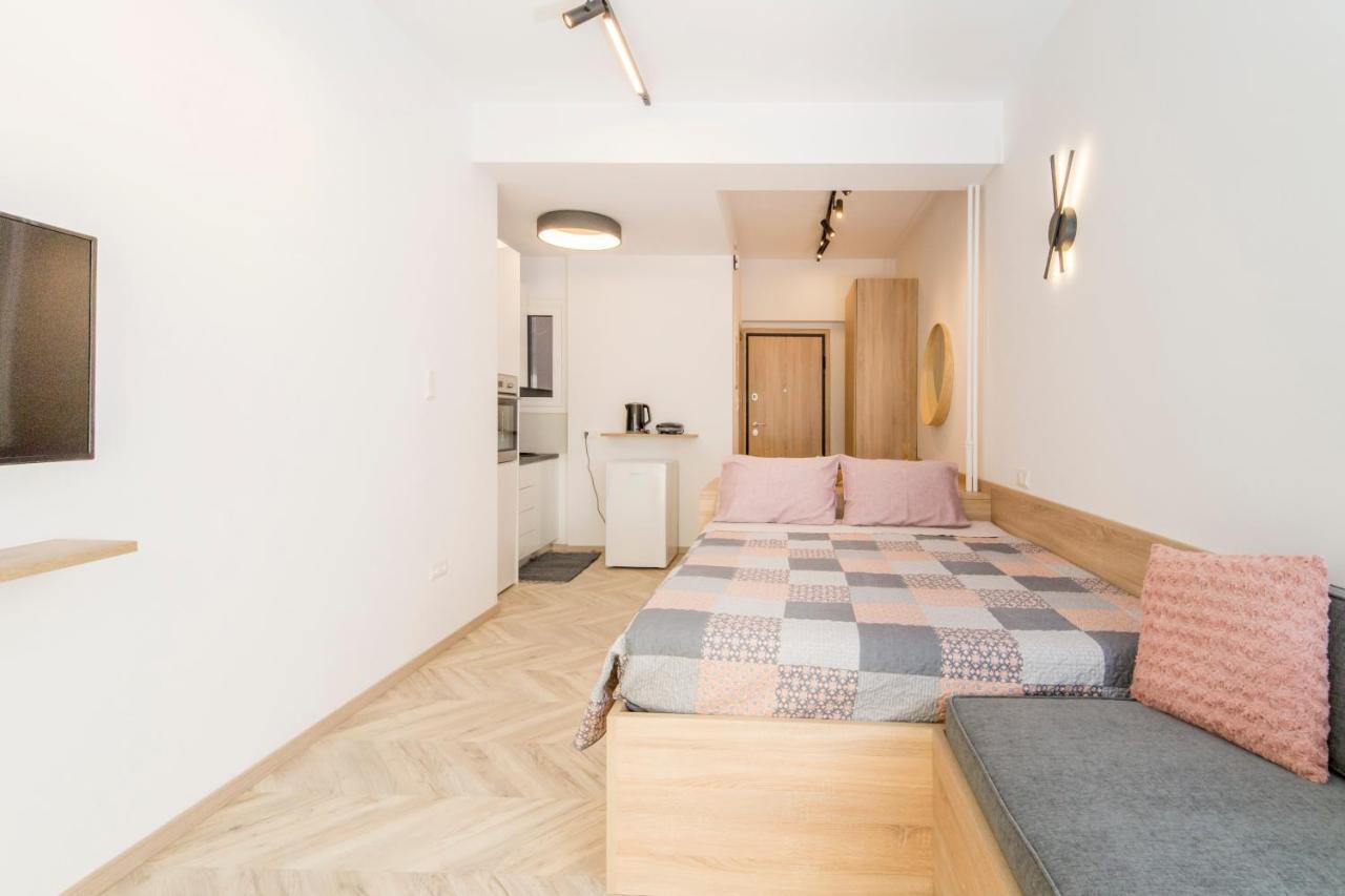 Lovely Studio 1' From Attiki Metro Station アテネ エクステリア 写真