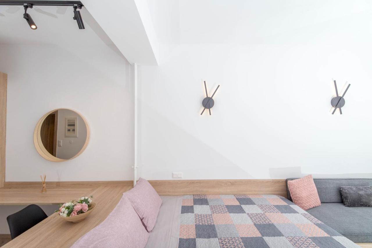 Lovely Studio 1' From Attiki Metro Station アテネ エクステリア 写真